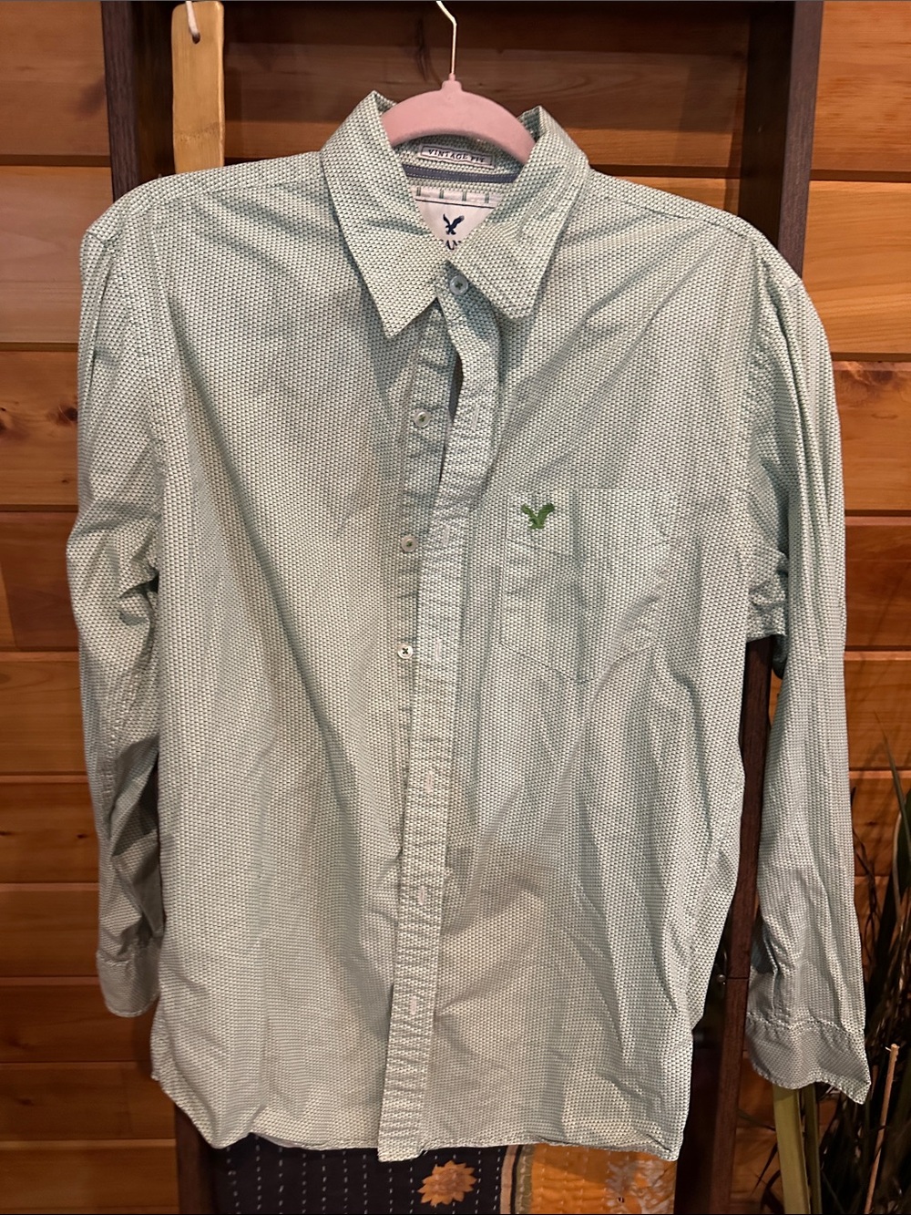 American Eagle Outfitters Men’s Green Micro-Pattern Button-Down vintage fit